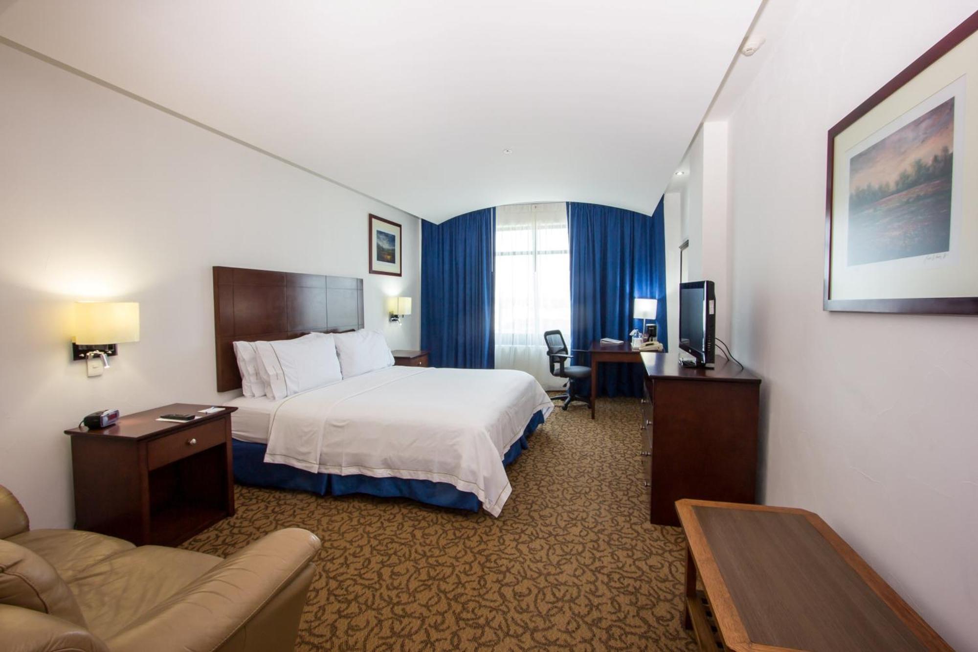 Holiday Inn Express Nuevo Laredo By Ihg Exterior foto