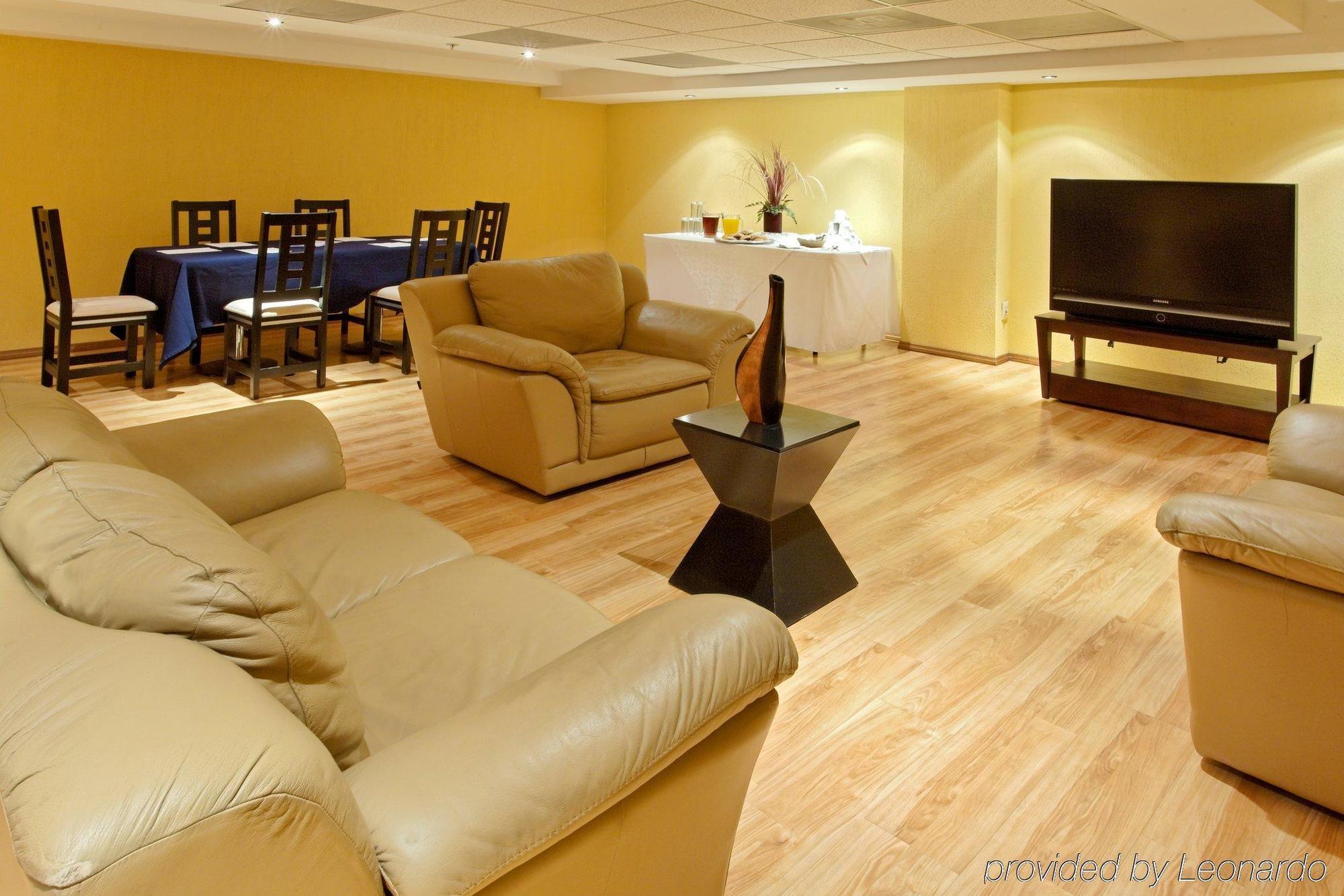 Holiday Inn Express Nuevo Laredo By Ihg Interior foto