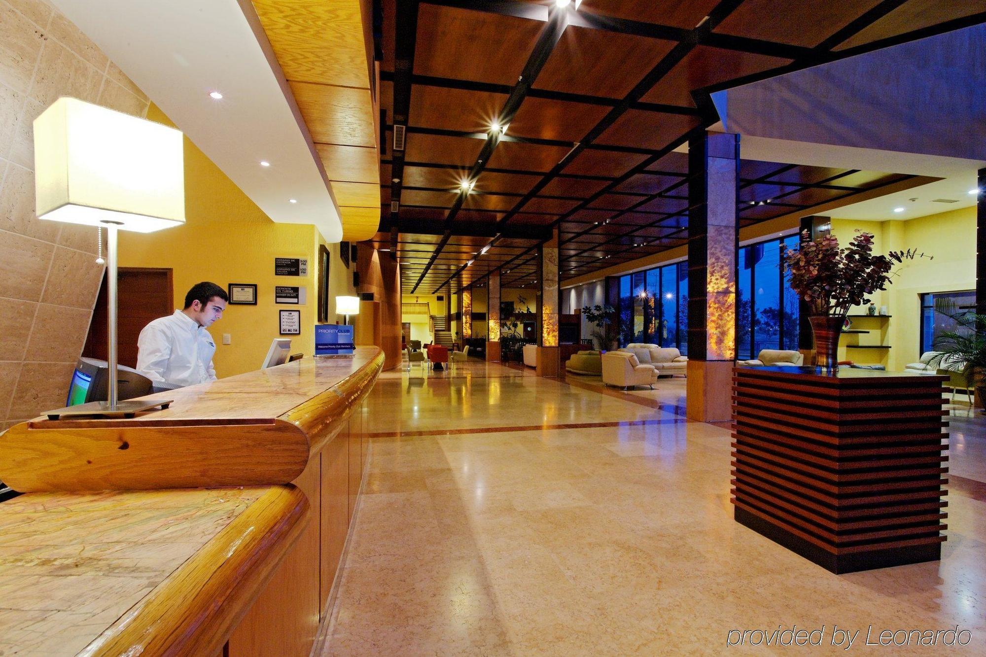 Holiday Inn Express Nuevo Laredo By Ihg Interior foto